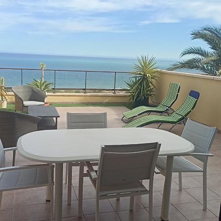 Bungalow En Primera Linea Del Mar Arenales del Sol Bagian luar foto