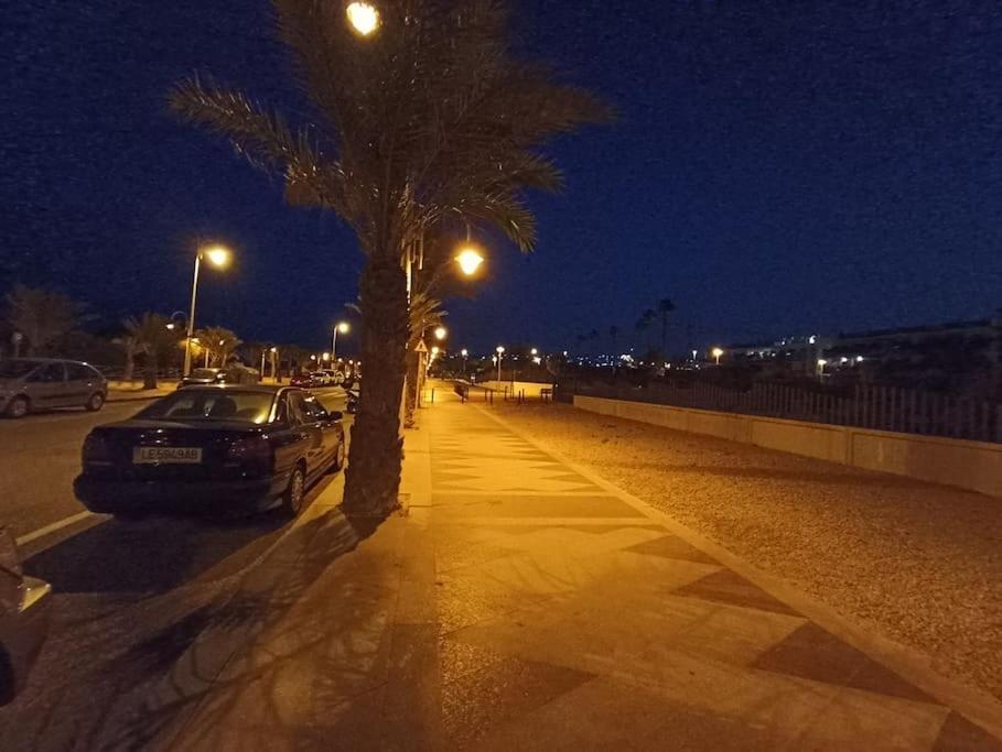Bungalow En Primera Linea Del Mar Arenales del Sol Bagian luar foto
