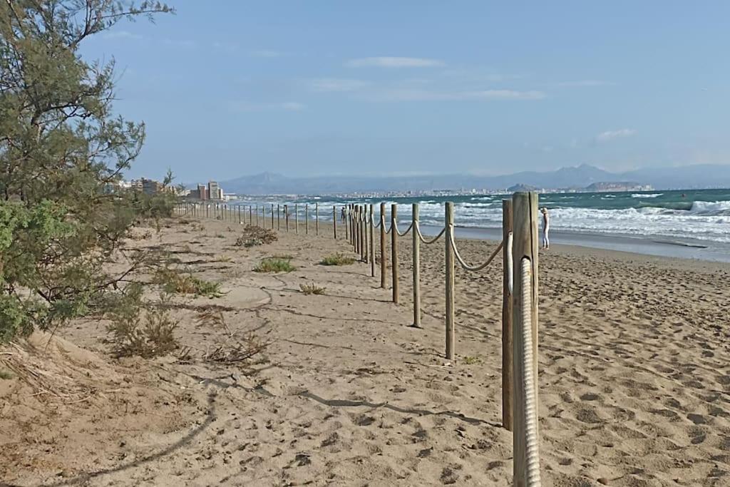 Bungalow En Primera Linea Del Mar Arenales del Sol Bagian luar foto