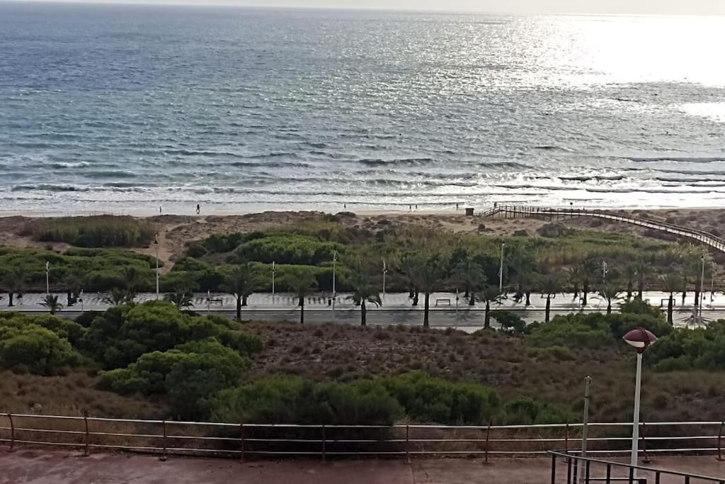 Bungalow En Primera Linea Del Mar Arenales del Sol Bagian luar foto